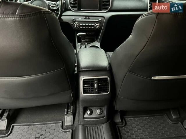 Черный Киа Sportage, объемом двигателя 1.59 л и пробегом 63 тыс. км за 19100 $, фото 18 на Automoto.ua