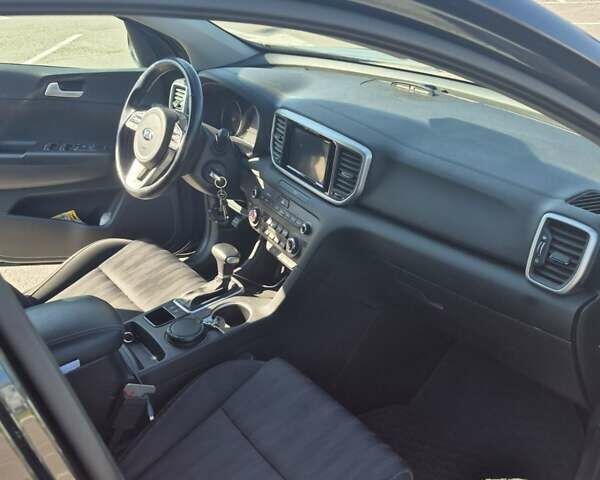 Черный Киа Sportage, объемом двигателя 1.6 л и пробегом 57 тыс. км за 25200 $, фото 5 на Automoto.ua