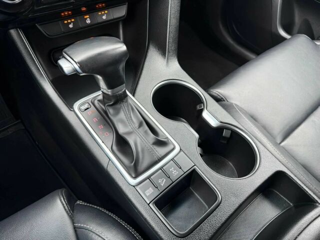 Черный Киа Sportage, объемом двигателя 2.4 л и пробегом 45 тыс. км за 11100 $, фото 9 на Automoto.ua