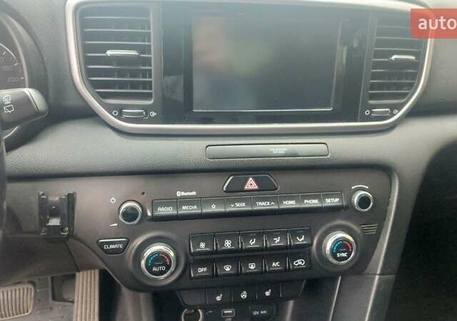 Черный Киа Sportage, объемом двигателя 1.6 л и пробегом 119 тыс. км за 19300 $, фото 25 на Automoto.ua