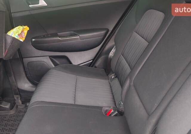 Черный Киа Sportage, объемом двигателя 1.6 л и пробегом 119 тыс. км за 19300 $, фото 34 на Automoto.ua