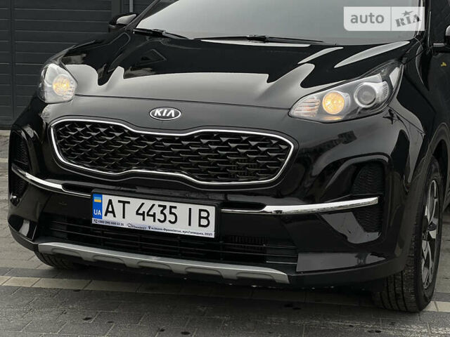 Чорний Кіа Sportage, об'ємом двигуна 1.6 л та пробігом 102 тис. км за 21900 $, фото 2 на Automoto.ua