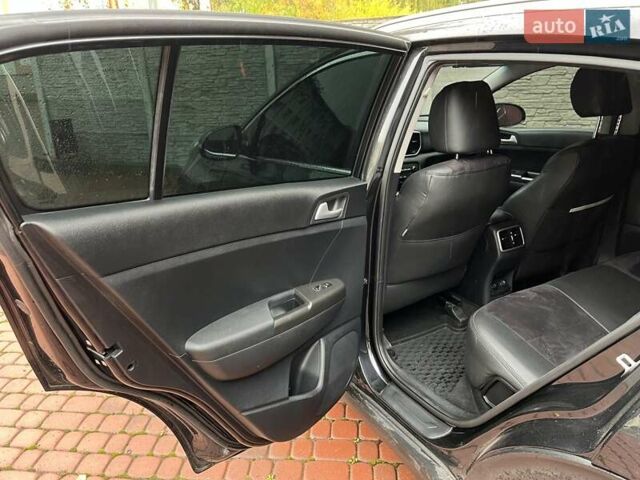 Черный Киа Sportage, объемом двигателя 1.59 л и пробегом 63 тыс. км за 19100 $, фото 22 на Automoto.ua