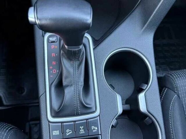 Черный Киа Sportage, объемом двигателя 2 л и пробегом 72 тыс. км за 11500 $, фото 15 на Automoto.ua