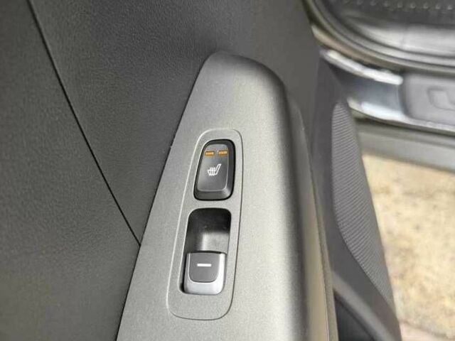 Черный Киа Sportage, объемом двигателя 2 л и пробегом 72 тыс. км за 11500 $, фото 16 на Automoto.ua