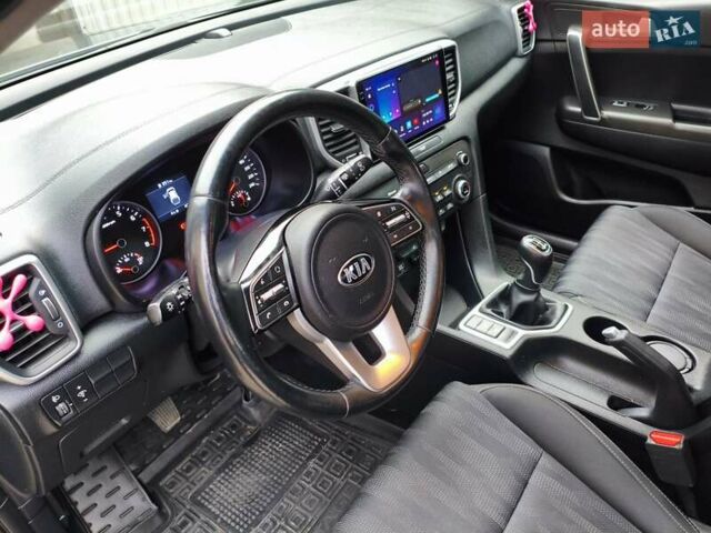 Черный Киа Sportage, объемом двигателя 1.59 л и пробегом 41 тыс. км за 18000 $, фото 19 на Automoto.ua