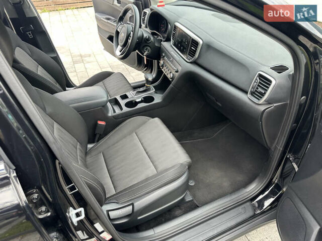 Черный Киа Sportage, объемом двигателя 2.36 л и пробегом 107 тыс. км за 18000 $, фото 9 на Automoto.ua