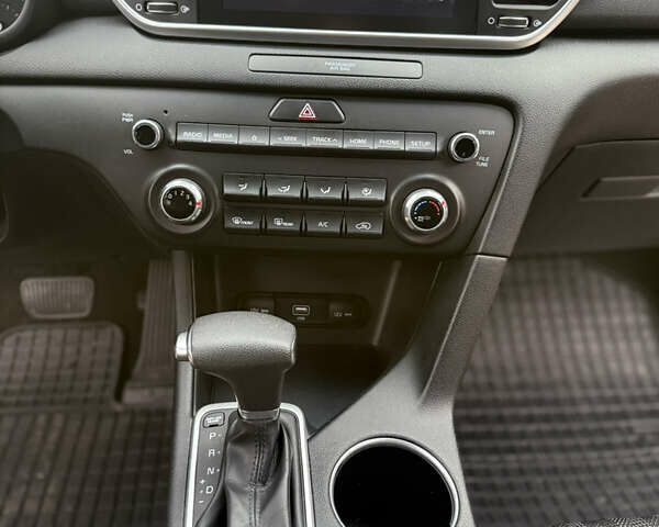 Черный Киа Sportage, объемом двигателя 2.36 л и пробегом 92 тыс. км за 16500 $, фото 17 на Automoto.ua