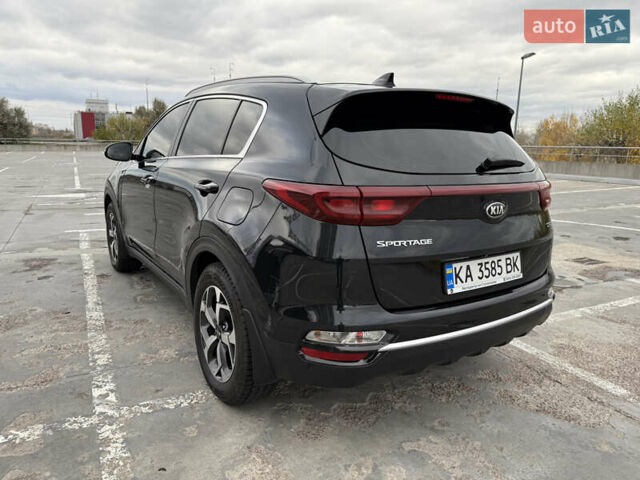 Чорний Кіа Sportage, об'ємом двигуна 1.6 л та пробігом 180 тис. км за 18500 $, фото 4 на Automoto.ua