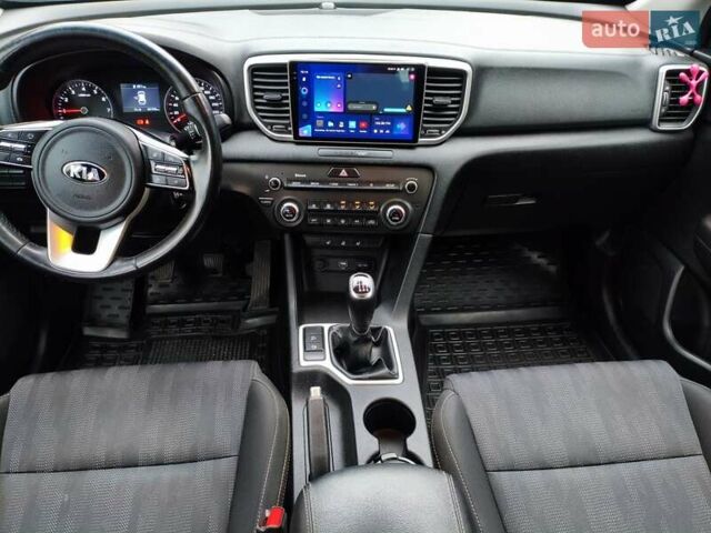 Черный Киа Sportage, объемом двигателя 1.59 л и пробегом 41 тыс. км за 18000 $, фото 21 на Automoto.ua