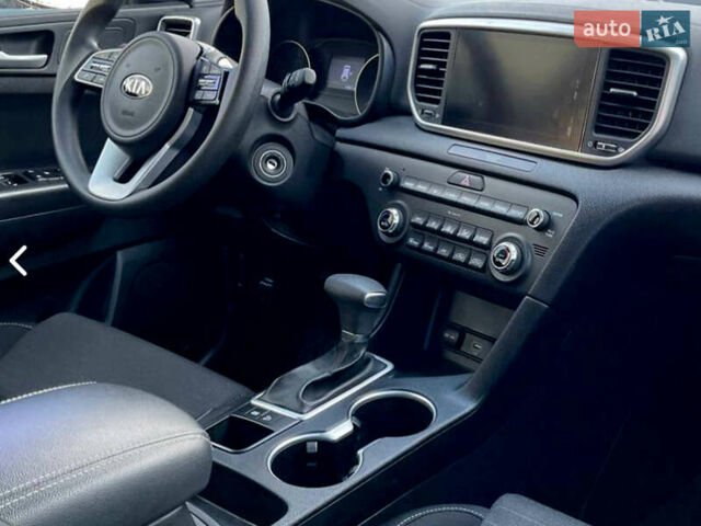 Черный Киа Sportage, объемом двигателя 2.36 л и пробегом 119 тыс. км за 15000 $, фото 6 на Automoto.ua