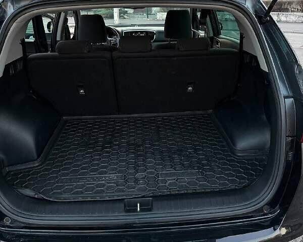 Киа Sportage 2020 в Днепре (Днепропетровске) на Automoto.ua Черный Киа Sportage, объемом двигателя 1.6 л и пробегом 130 тыс. км за 19400 $, фото 18 на Automoto.ua