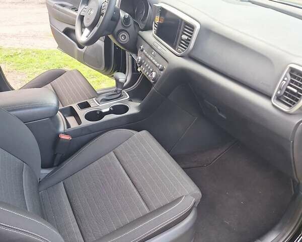 Черный Киа Sportage, объемом двигателя 2.36 л и пробегом 33 тыс. км за 22300 $, фото 37 на Automoto.ua