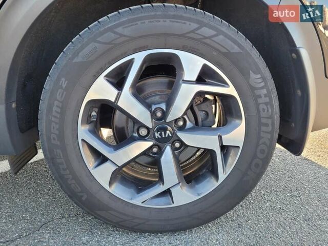 Черный Киа Sportage, объемом двигателя 1.6 л и пробегом 75 тыс. км за 21500 $, фото 17 на Automoto.ua