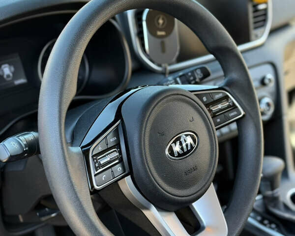 Черный Киа Sportage, объемом двигателя 2.36 л и пробегом 54 тыс. км за 20300 $, фото 7 на Automoto.ua