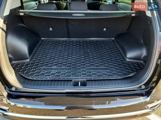 Черный Киа Sportage, объемом двигателя 1.6 л и пробегом 75 тыс. км за 21500 $, фото 22 на Automoto.ua