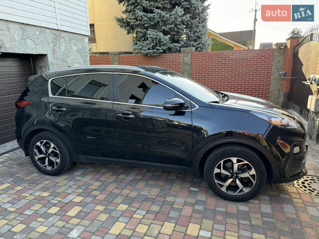 Чорний Кіа Sportage, об'ємом двигуна 1.6 л та пробігом 61 тис. км за 17900 $, фото 3 на Automoto.ua