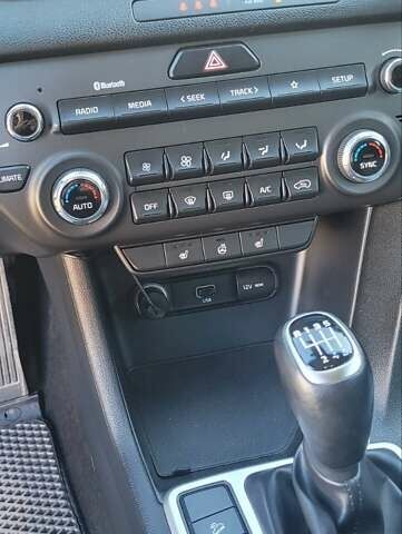 Черный Киа Sportage, объемом двигателя 1.59 л и пробегом 63 тыс. км за 18500 $, фото 8 на Automoto.ua