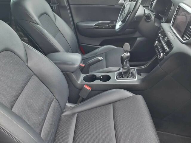 Киа Sportage 2021 в Днепре (Днепропетровске) на Automoto.ua Черный Киа Sportage, объемом двигателя 1.6 л и пробегом 20 тыс. км за 10000 $, фото 5 на Automoto.ua