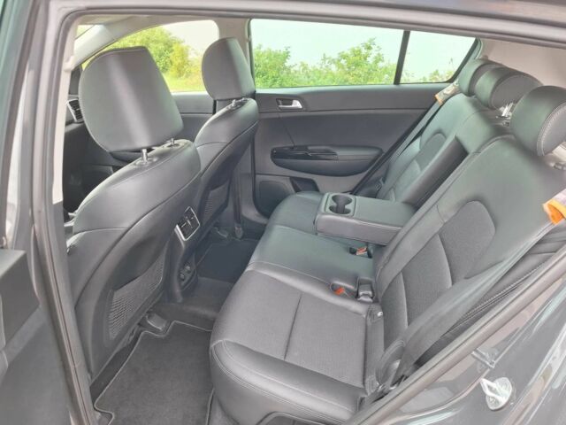 Киа Sportage 2021 в Днепре (Днепропетровске) на Automoto.ua Черный Киа Sportage, объемом двигателя 1.6 л и пробегом 20 тыс. км за 10000 $, фото 9 на Automoto.ua