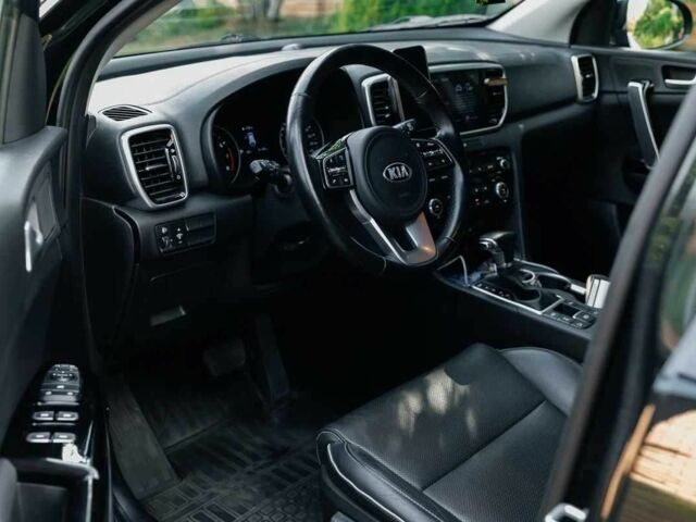 Черный Киа Sportage, объемом двигателя 2 л и пробегом 70 тыс. км за 15800 $, фото 9 на Automoto.ua