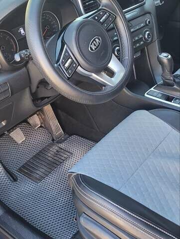 Черный Киа Sportage, объемом двигателя 1.59 л и пробегом 63 тыс. км за 18500 $, фото 14 на Automoto.ua