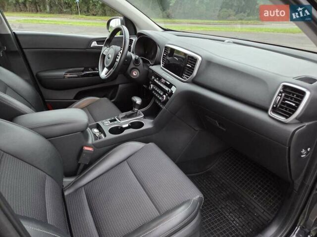 Черный Киа Sportage, объемом двигателя 2 л и пробегом 90 тыс. км за 26000 $, фото 36 на Automoto.ua