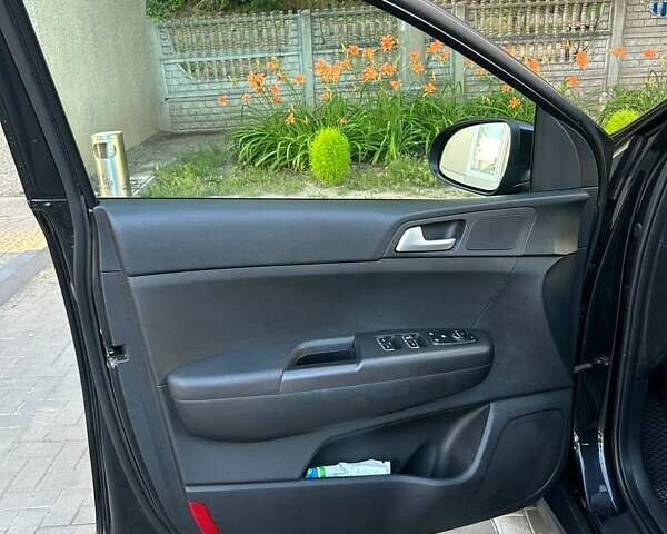 Черный Киа Sportage, объемом двигателя 1.59 л и пробегом 70 тыс. км за 18900 $, фото 6 на Automoto.ua