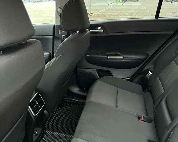 Черный Киа Sportage, объемом двигателя 2.36 л и пробегом 113 тыс. км за 17500 $, фото 16 на Automoto.ua