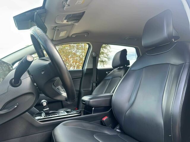 Черный Киа Sportage, объемом двигателя 2.5 л и пробегом 19 тыс. км за 12500 $, фото 8 на Automoto.ua