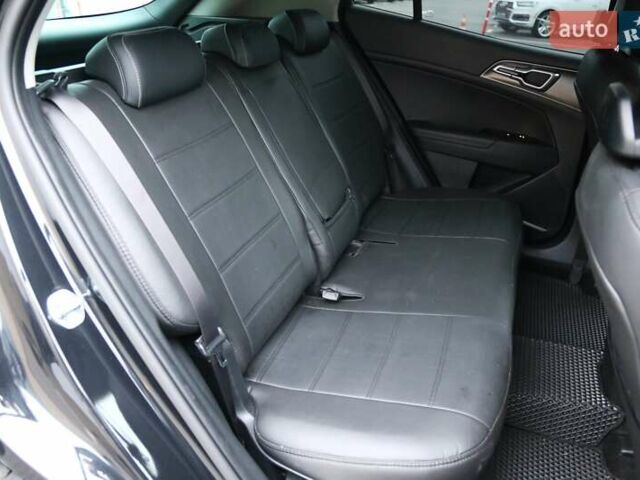 Черный Киа Sportage, объемом двигателя 1.6 л и пробегом 19 тыс. км за 28500 $, фото 10 на Automoto.ua