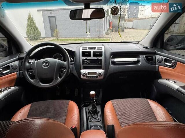 Коричневый Киа Sportage, объемом двигателя 0 л и пробегом 268 тыс. км за 6900 $, фото 16 на Automoto.ua