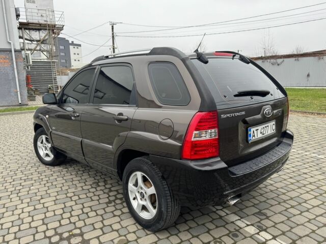 Коричневый Киа Sportage, объемом двигателя 2 л и пробегом 268 тыс. км за 6999 $, фото 13 на Automoto.ua