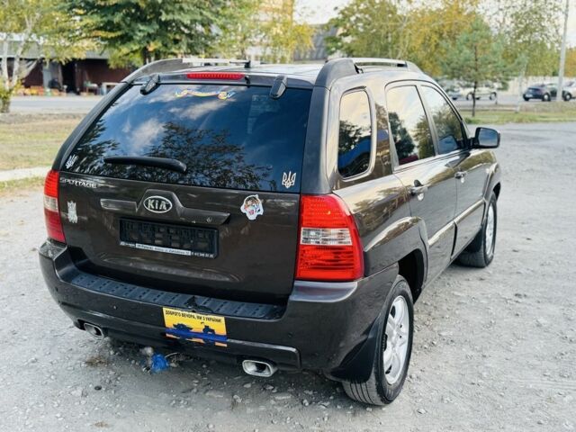 Коричневий Кіа Sportage, об'ємом двигуна 0 л та пробігом 200 тис. км за 4150 $, фото 2 на Automoto.ua
