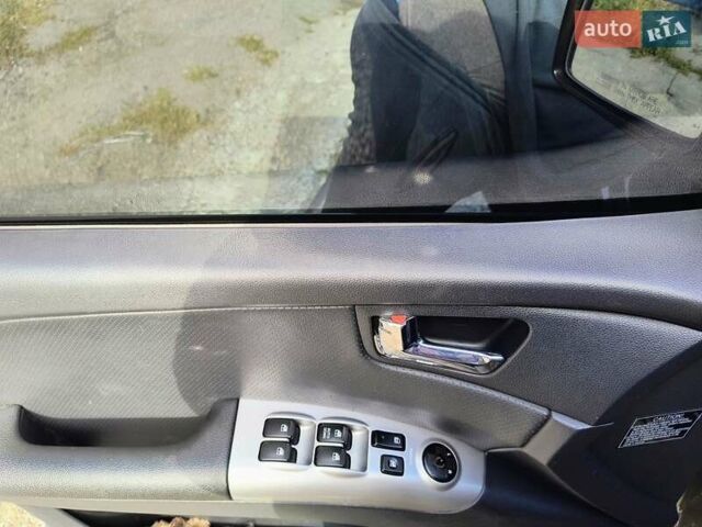 Коричневий Кіа Sportage, об'ємом двигуна 1.99 л та пробігом 242 тис. км за 8700 $, фото 3 на Automoto.ua