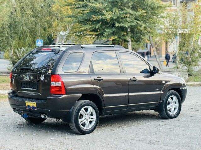 Коричневий Кіа Sportage, об'ємом двигуна 0 л та пробігом 200 тис. км за 4150 $, фото 10 на Automoto.ua