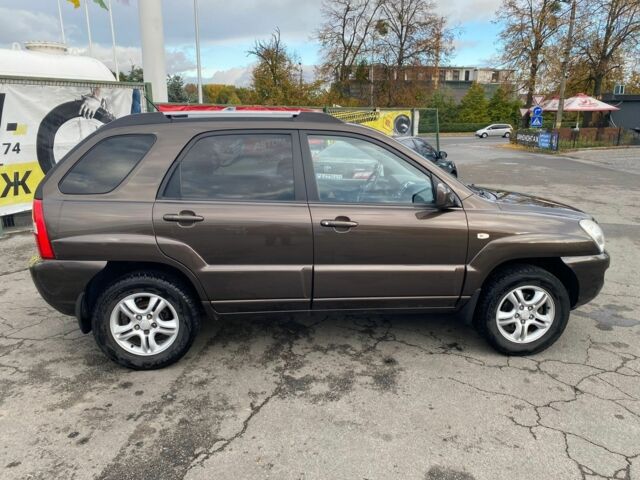 Коричневый Киа Sportage, объемом двигателя 2 л и пробегом 241 тыс. км за 8000 $, фото 5 на Automoto.ua