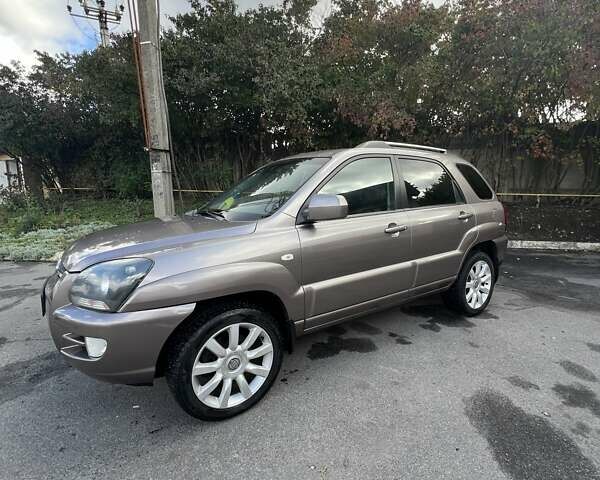 Коричневый Киа Sportage, объемом двигателя 2 л и пробегом 178 тыс. км за 8200 $, фото 2 на Automoto.ua