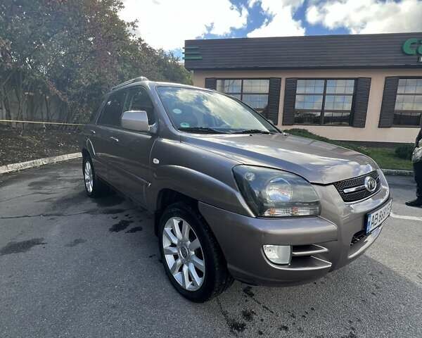 Коричневый Киа Sportage, объемом двигателя 2 л и пробегом 178 тыс. км за 8200 $, фото 6 на Automoto.ua
