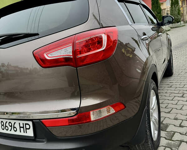 Коричневый Киа Sportage, объемом двигателя 2 л и пробегом 202 тыс. км за 12900 $, фото 10 на Automoto.ua