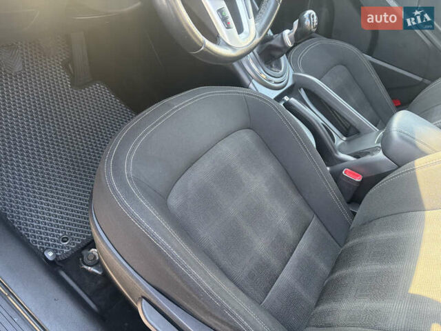 Коричневий Кіа Sportage, об'ємом двигуна 1.6 л та пробігом 236 тис. км за 11600 $, фото 16 на Automoto.ua