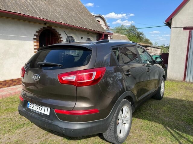 Коричневый Киа Sportage, объемом двигателя 0.24 л и пробегом 190 тыс. км за 11000 $, фото 2 на Automoto.ua