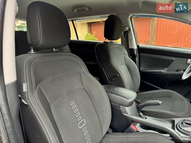 Коричневый Киа Sportage, объемом двигателя 2 л и пробегом 202 тыс. км за 12900 $, фото 39 на Automoto.ua