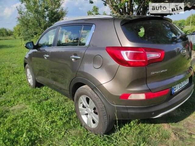 Коричневый Киа Sportage, объемом двигателя 1.7 л и пробегом 214 тыс. км за 12700 $, фото 6 на Automoto.ua