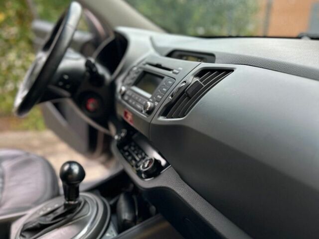 Коричневый Киа Sportage, объемом двигателя 2 л и пробегом 155 тыс. км за 13500 $, фото 17 на Automoto.ua