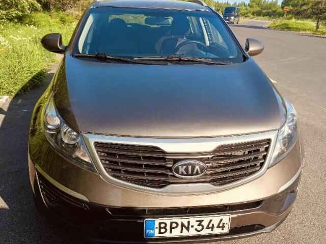 Коричневый Киа Sportage, объемом двигателя 1.6 л и пробегом 183 тыс. км за 7816 $, фото 2 на Automoto.ua