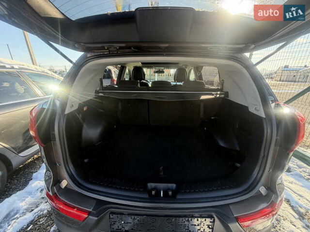 Коричневий Кіа Sportage, об'ємом двигуна 1.6 л та пробігом 236 тис. км за 11600 $, фото 3 на Automoto.ua