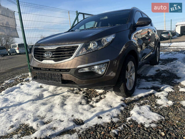 Коричневий Кіа Sportage, об'ємом двигуна 1.6 л та пробігом 236 тис. км за 11600 $, фото 8 на Automoto.ua