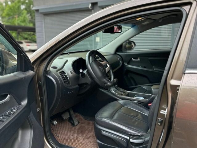 Коричневый Киа Sportage, объемом двигателя 2 л и пробегом 155 тыс. км за 13500 $, фото 10 на Automoto.ua