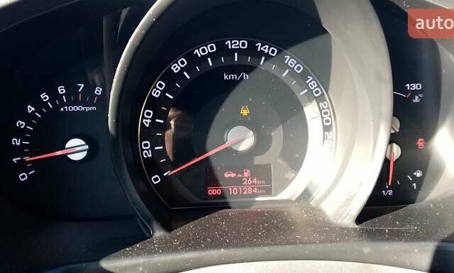 Коричневий Кіа Sportage, об'ємом двигуна 2 л та пробігом 103 тис. км за 12500 $, фото 2 на Automoto.ua